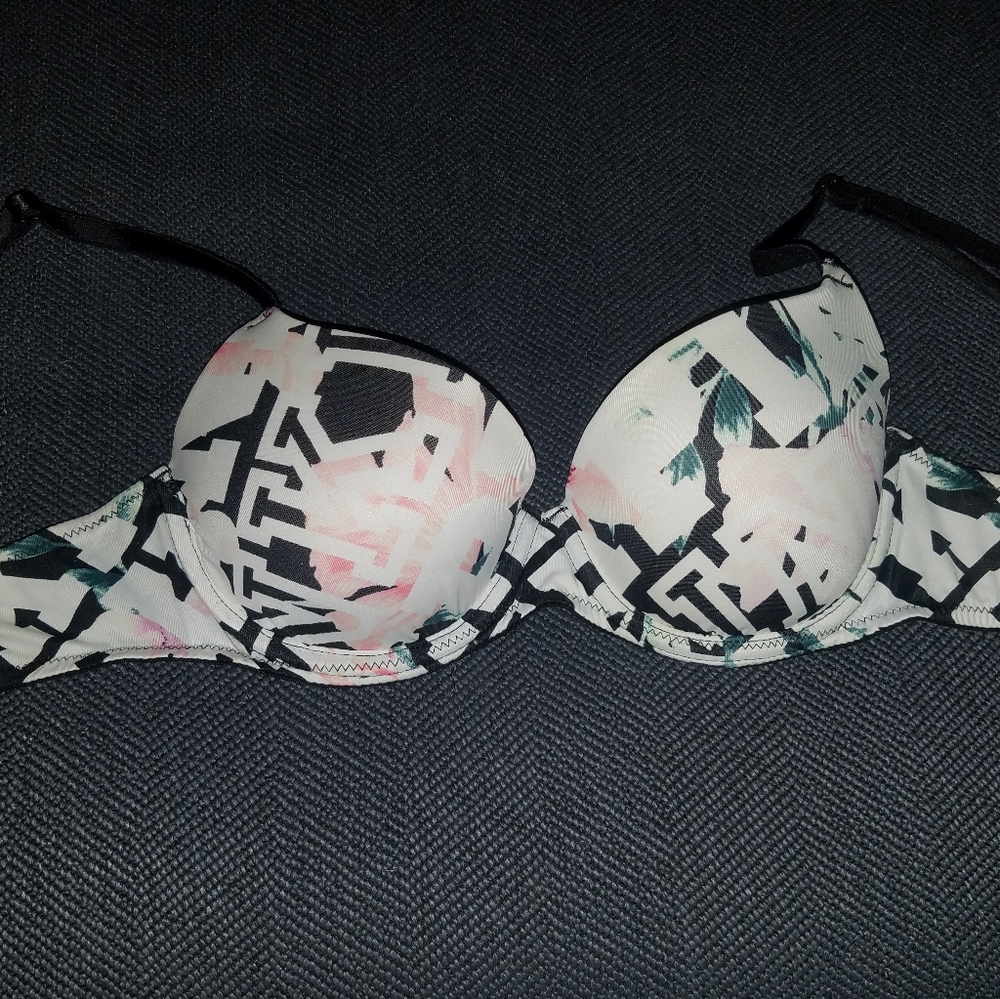 PINK bra!! sz 32B